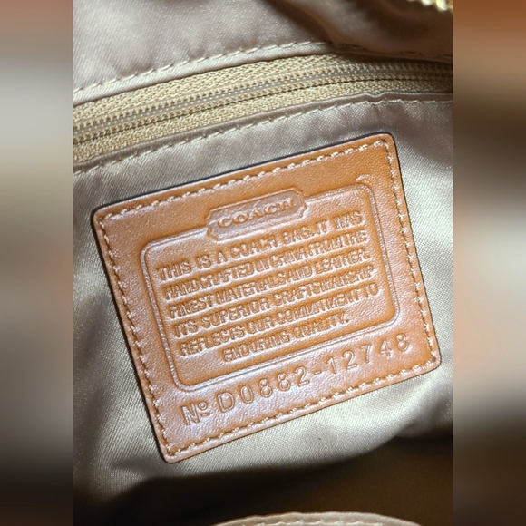 Price drop $189 Vtg. Coach🔥Limited edition Ergo Signature Demin Jacquard - Picture 10 of 10